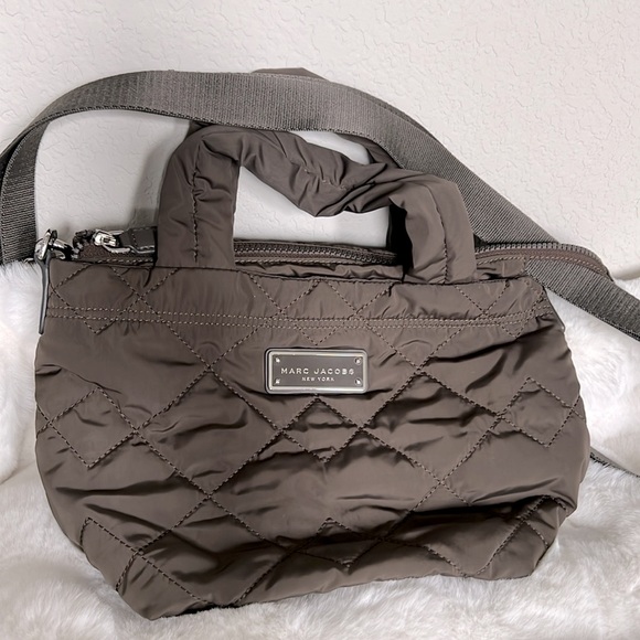 Authentic Marc Jacobs Crossbody - Picture 1 of 8